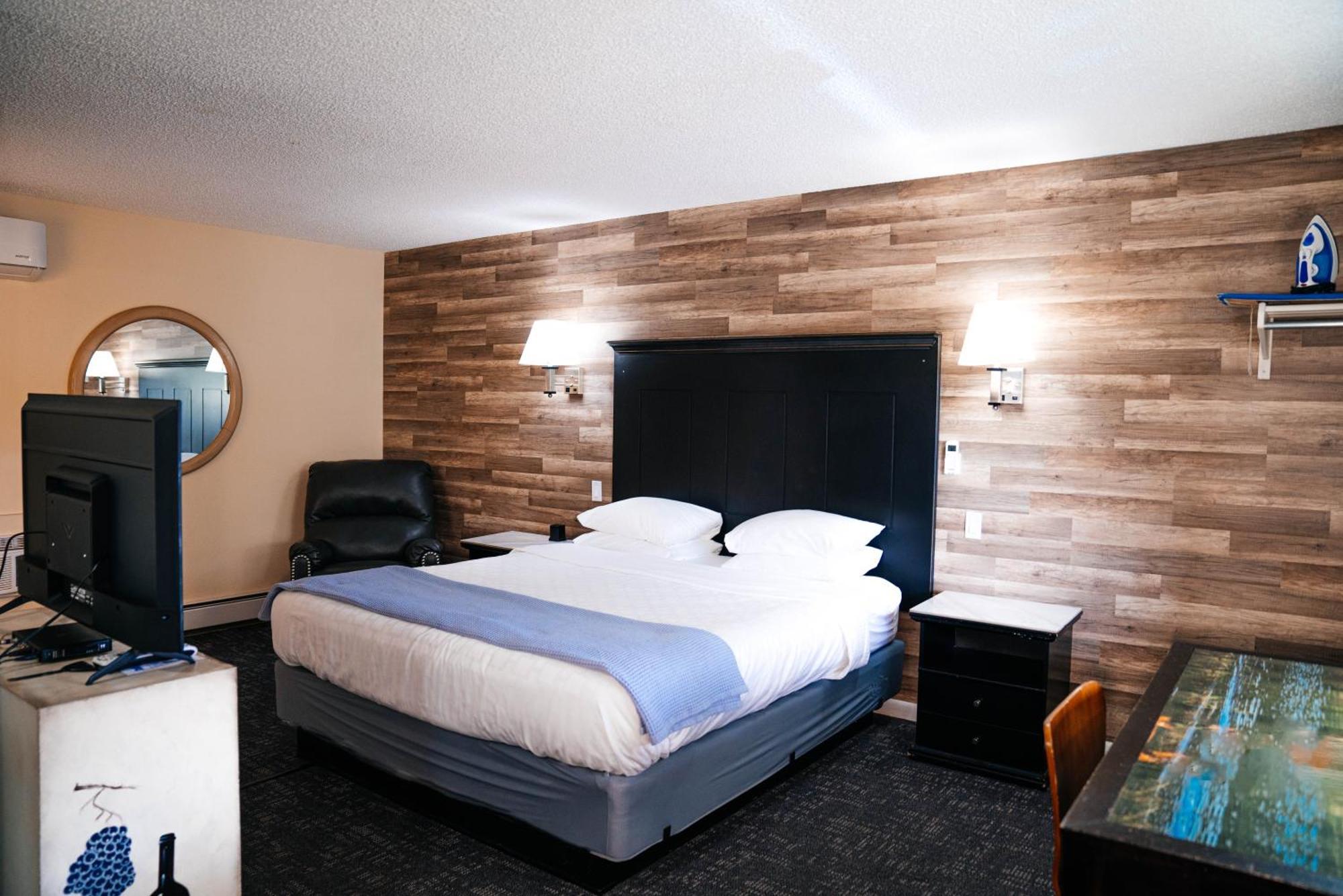 Salida Inn & Monarch Suites Buitenkant foto