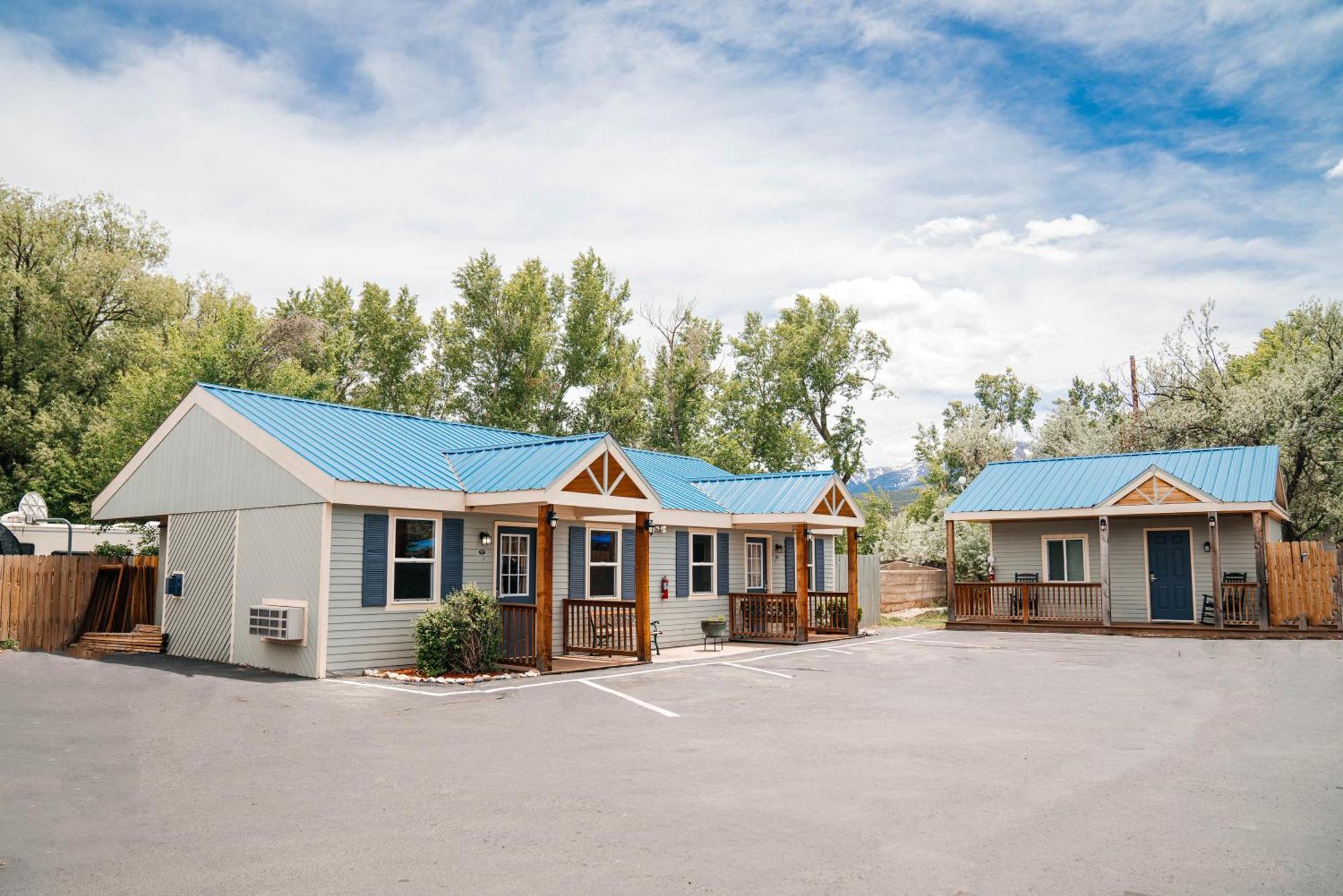 Salida Inn & Monarch Suites Buitenkant foto
