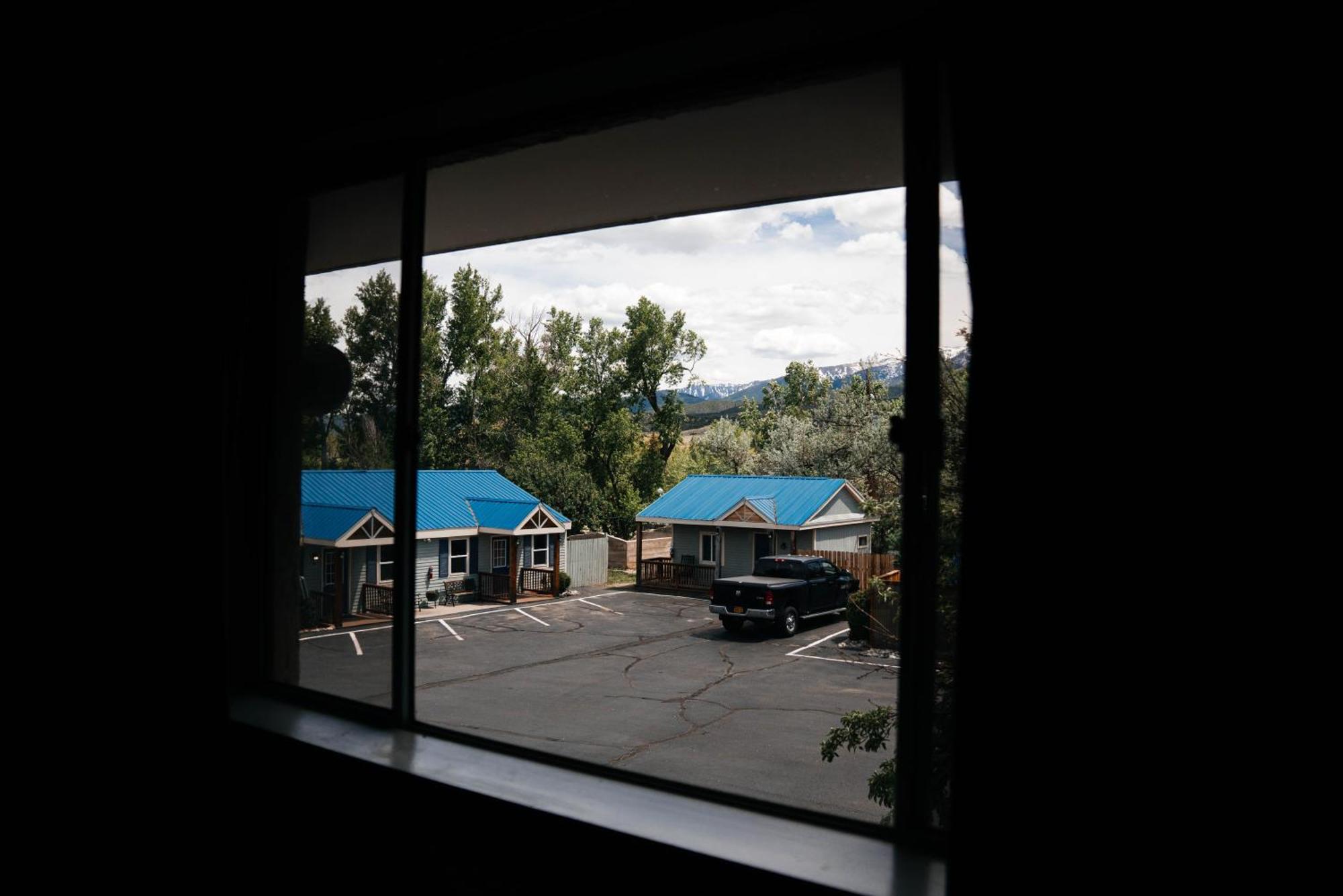 Salida Inn & Monarch Suites Buitenkant foto