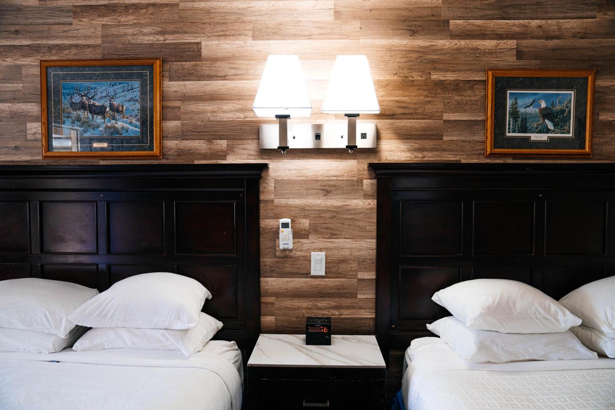 Salida Inn & Monarch Suites Buitenkant foto